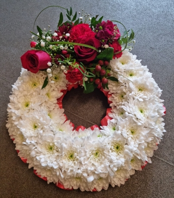 Traditional Based Wreath